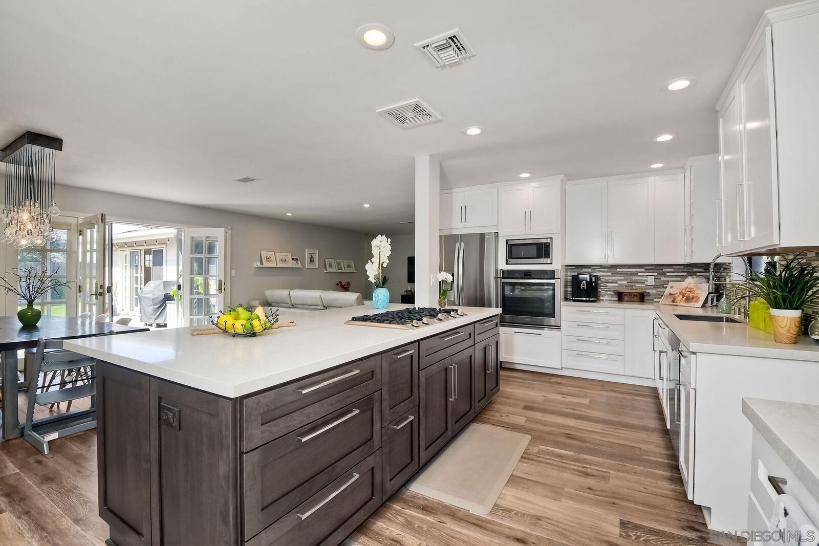 Property Photo: 3748 Cascade Ct. CA 92122