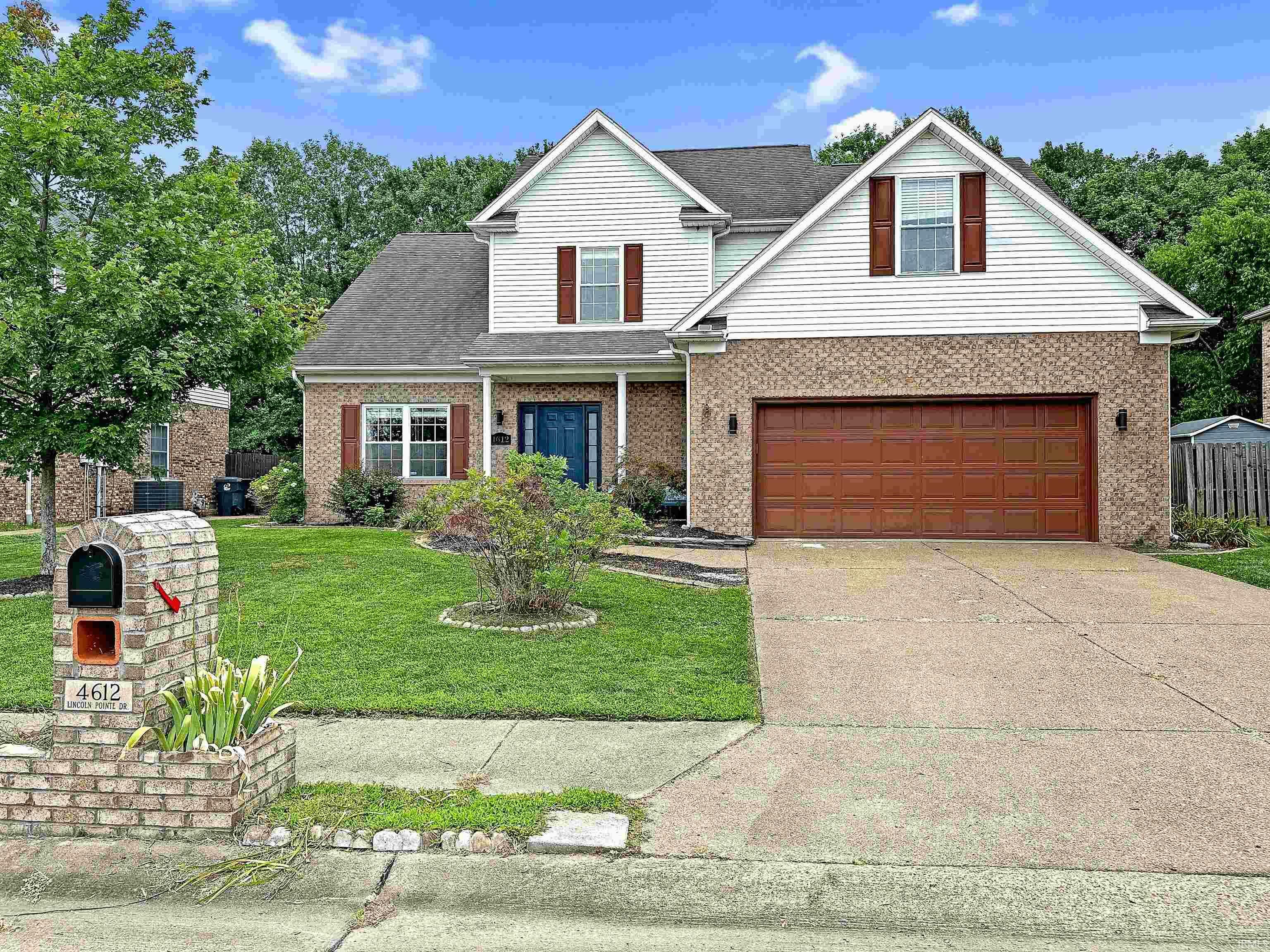 Property Photo:  4612 Lincoln Pointe Drive  IN 47630 