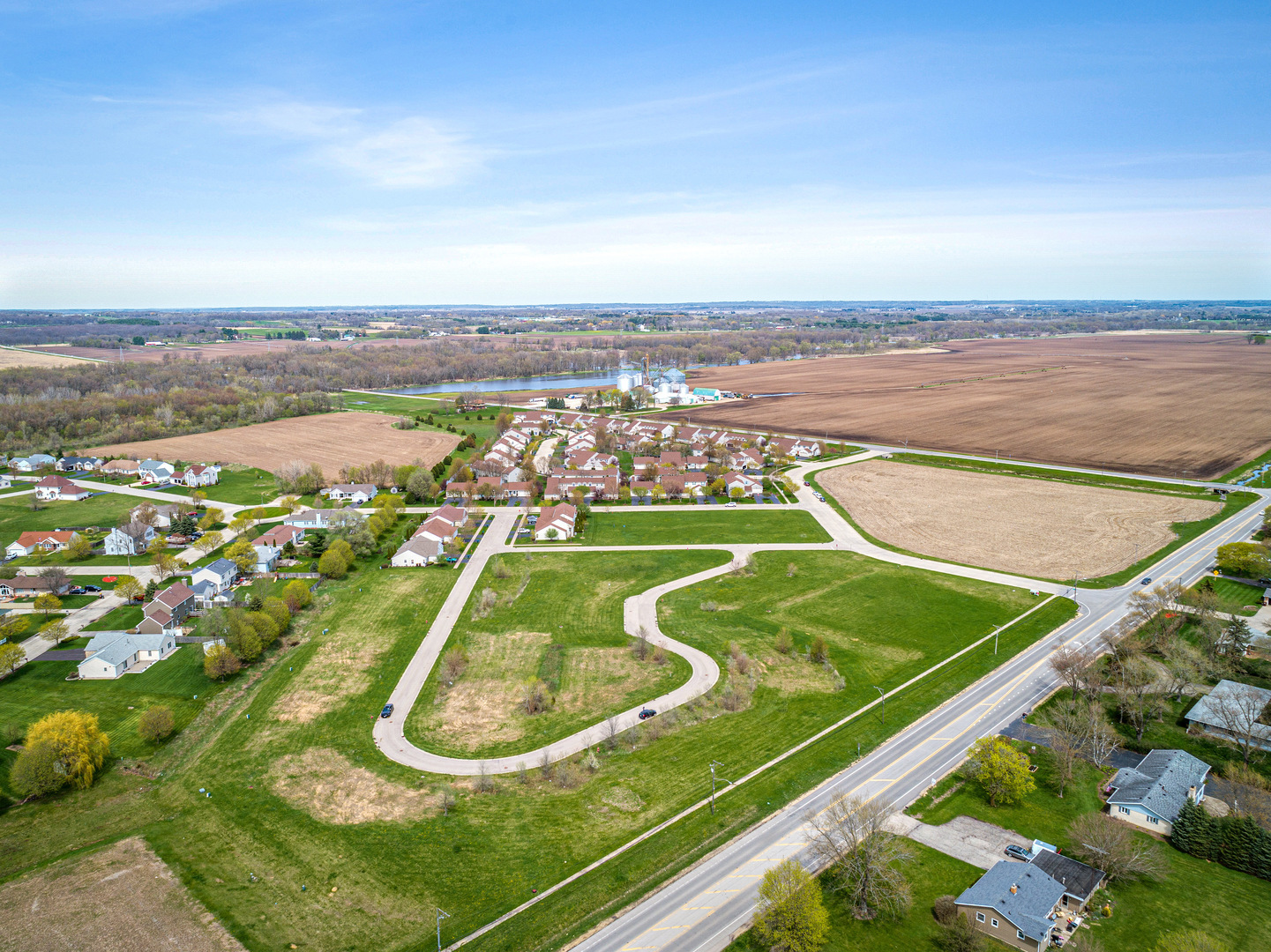 Property Photo:  918 Partridge Circle  IL 60152 