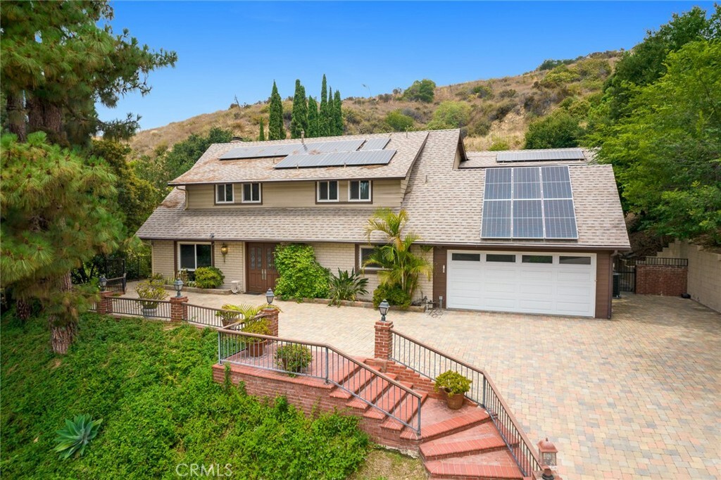 Property Photo: 231 Sleepy Hollow CA 91206