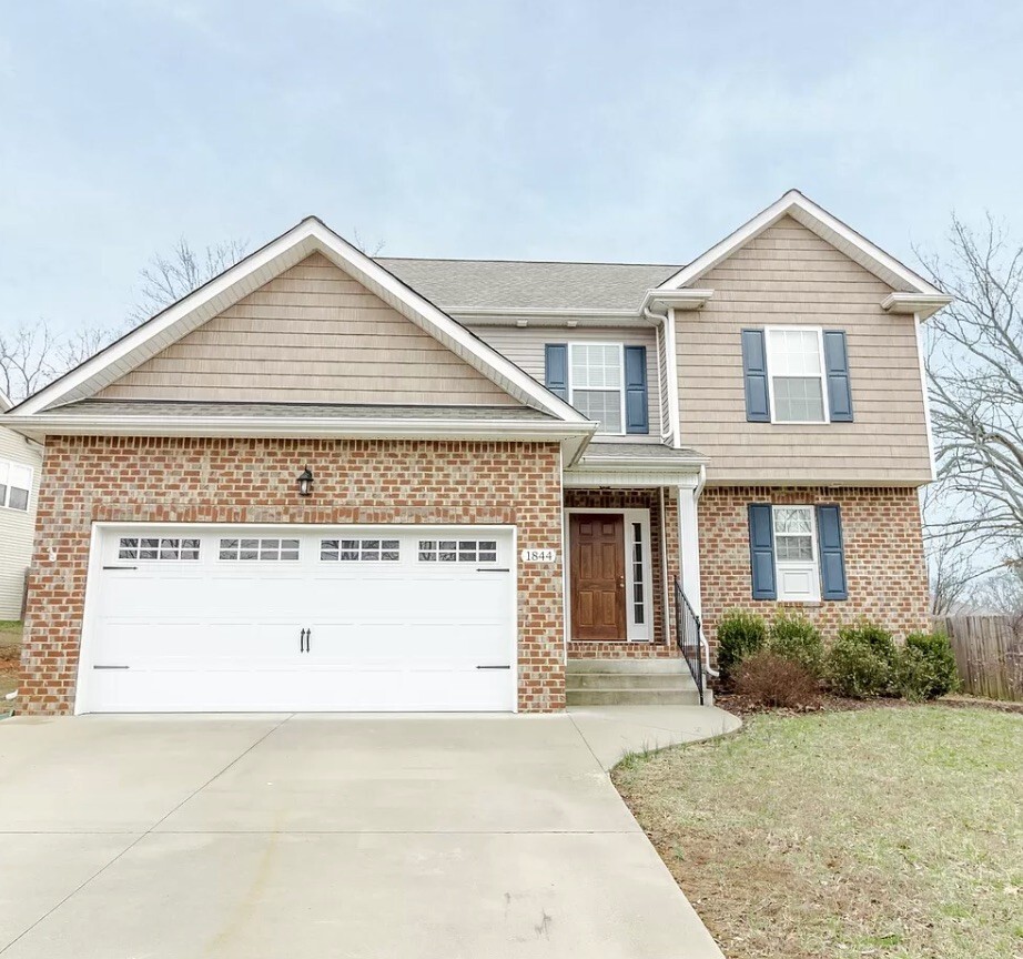 Property Photo:  1844 Deerstand Dr  TN 37042 
