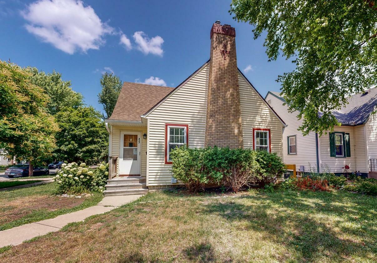 Property Photo: 827 2nd Street NW MN 55901