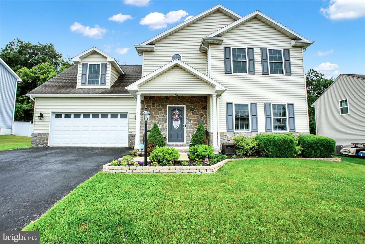 Property Photo:  385 Thoroughbred Drive  PA 17370 