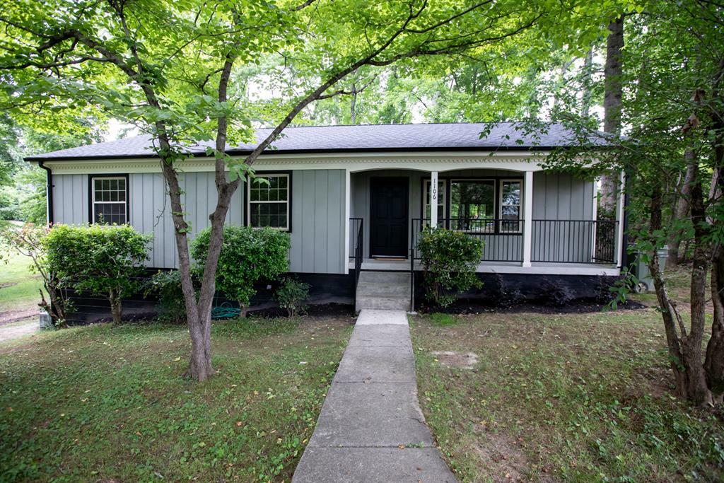 Property Photo:  1106 Sixth Ave  VA 23901 