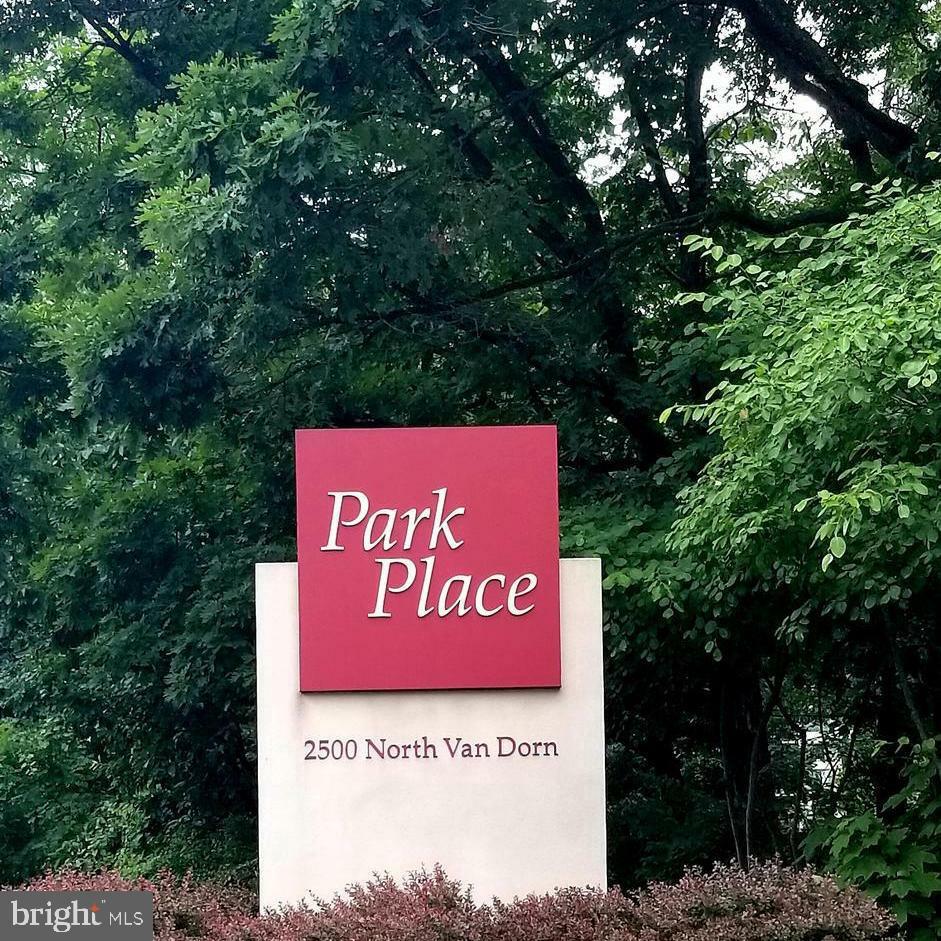 Property Photo: 2500 N Van Dorn Street 1119 VA 22302