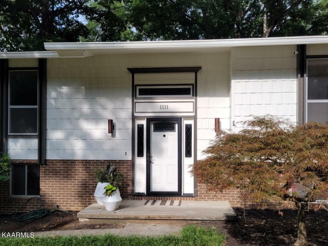 Property Photo: 1111 Delray Rd TN 37923