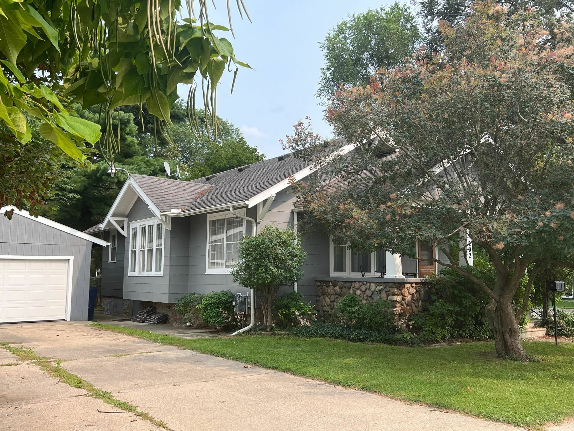 Property Photo: 202 N Comstock MI 48817