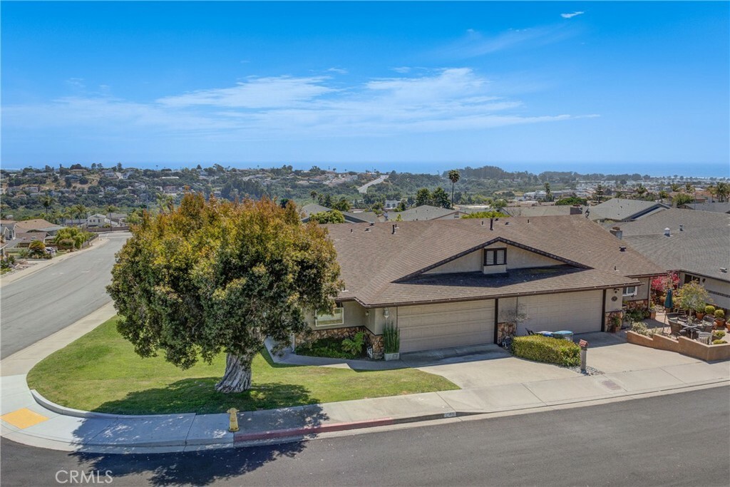 Property Photo:  781 Panorama Drive  CA 93449 