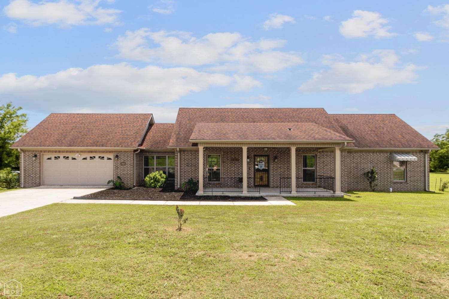 Property Photo: 501 Jonathan Drive Drive AR 72401