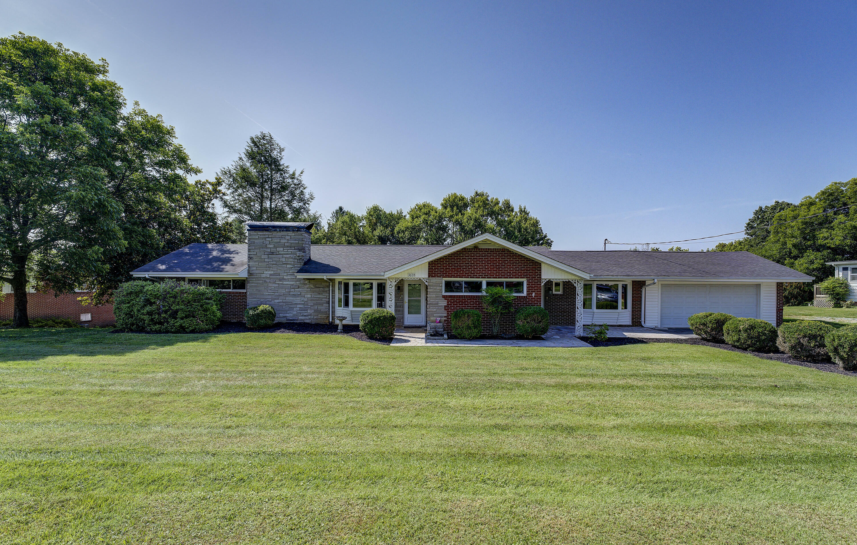 Property Photo:  3635 West Walnut Street  TN 37659 