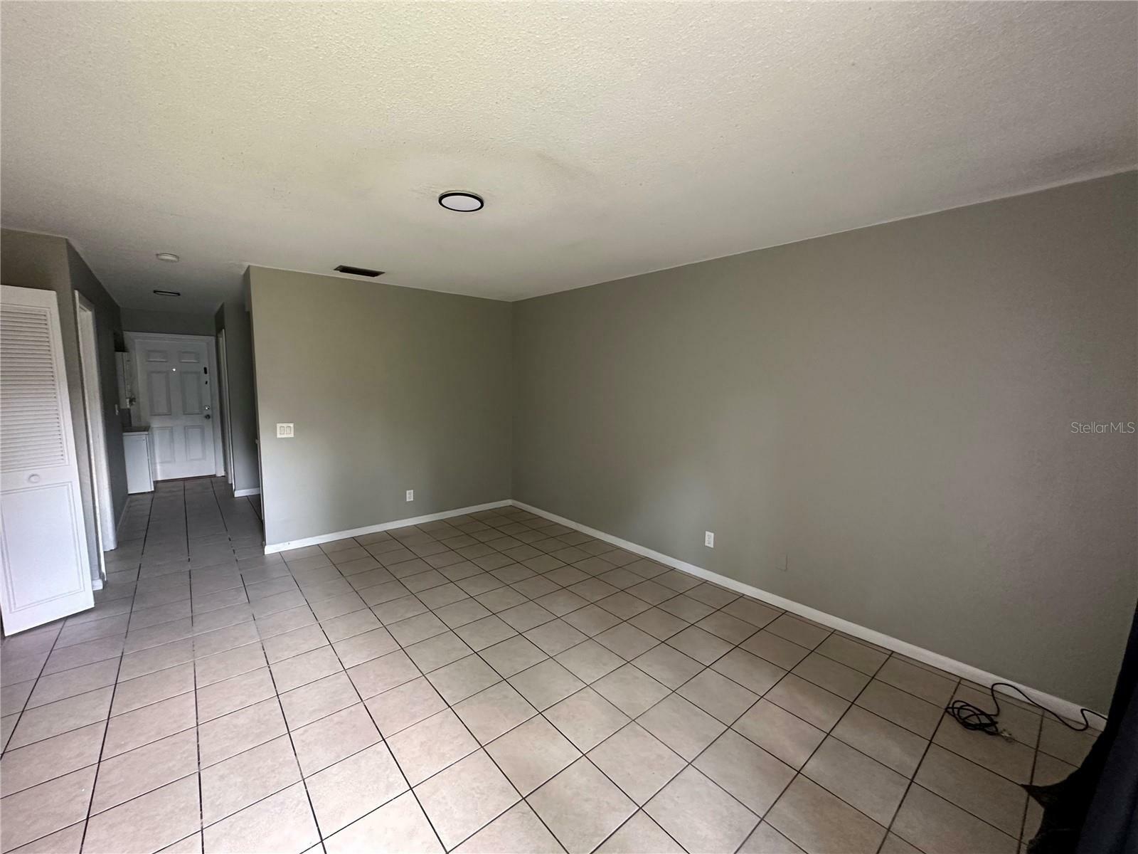 Property Photo:  908 Lora Street  FL 32114 