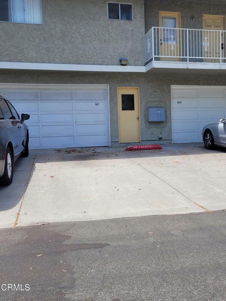 Property Photo:  617 Halyard Street  CA 93041 