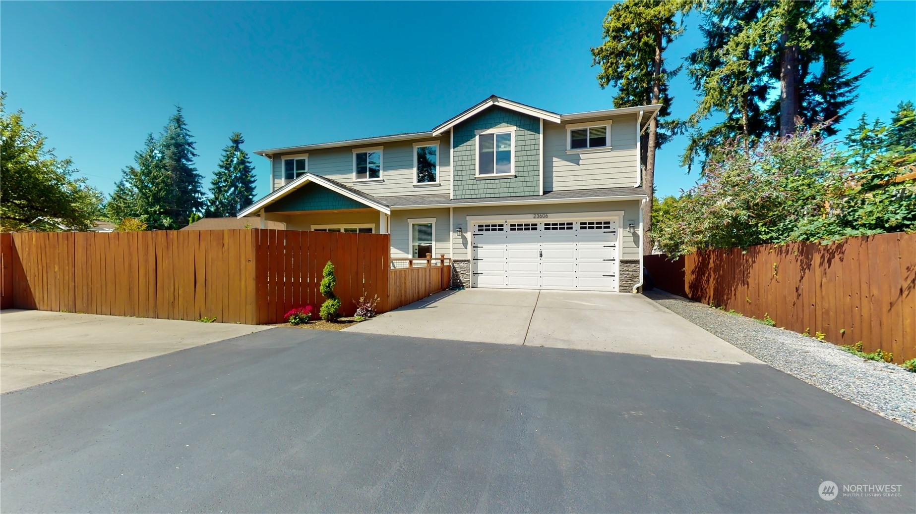 Property Photo: 23606 48th Avenue W WA 98043