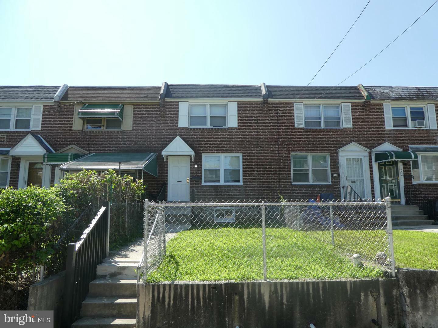 Property Photo:  262 N 9th Street  PA 19023 