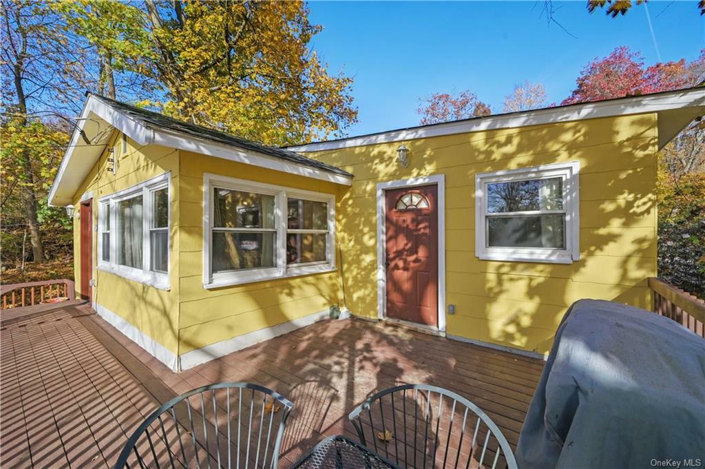 Property Photo:  40 Stuyvesant Road  NY 10512 