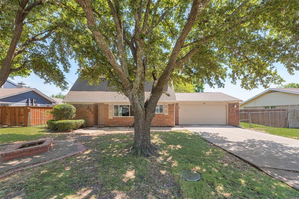 Property Photo:  209 Linda Lane  TX 75032 