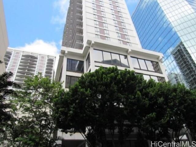225 Queen Street 15D  Honolulu HI 96813 photo