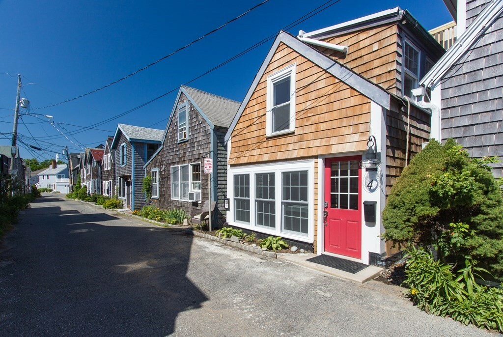 Property Photo: 4 Middle Road MA 01966