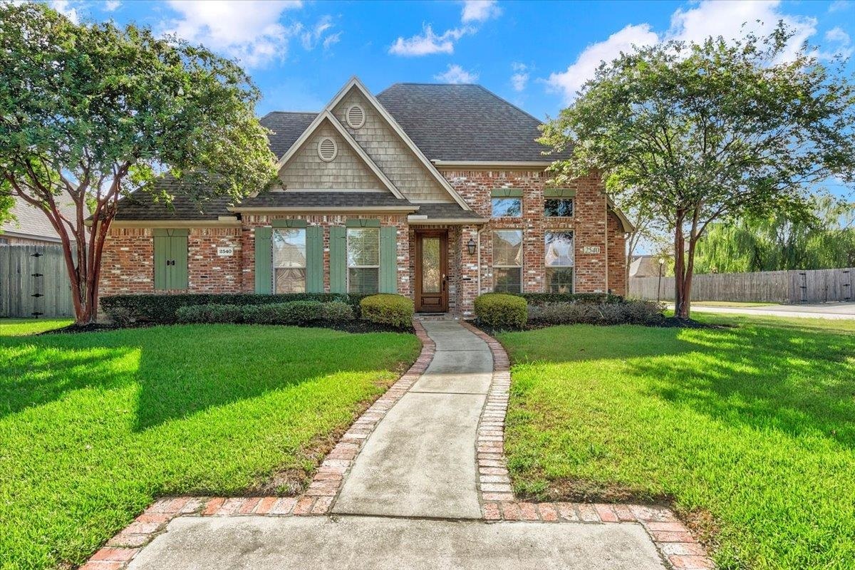 Property Photo:  2540 Amberwood Dr.  TX 77713-8833 