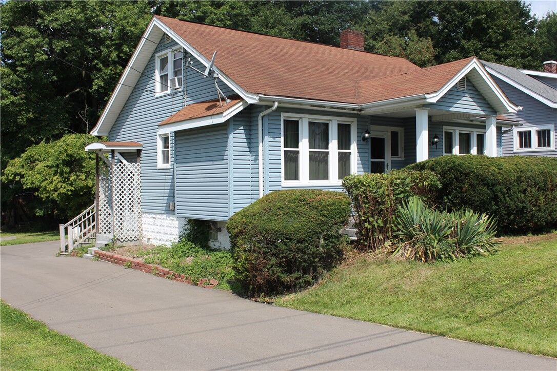 Property Photo:  505 N Buhl Farm Drive  PA 16148