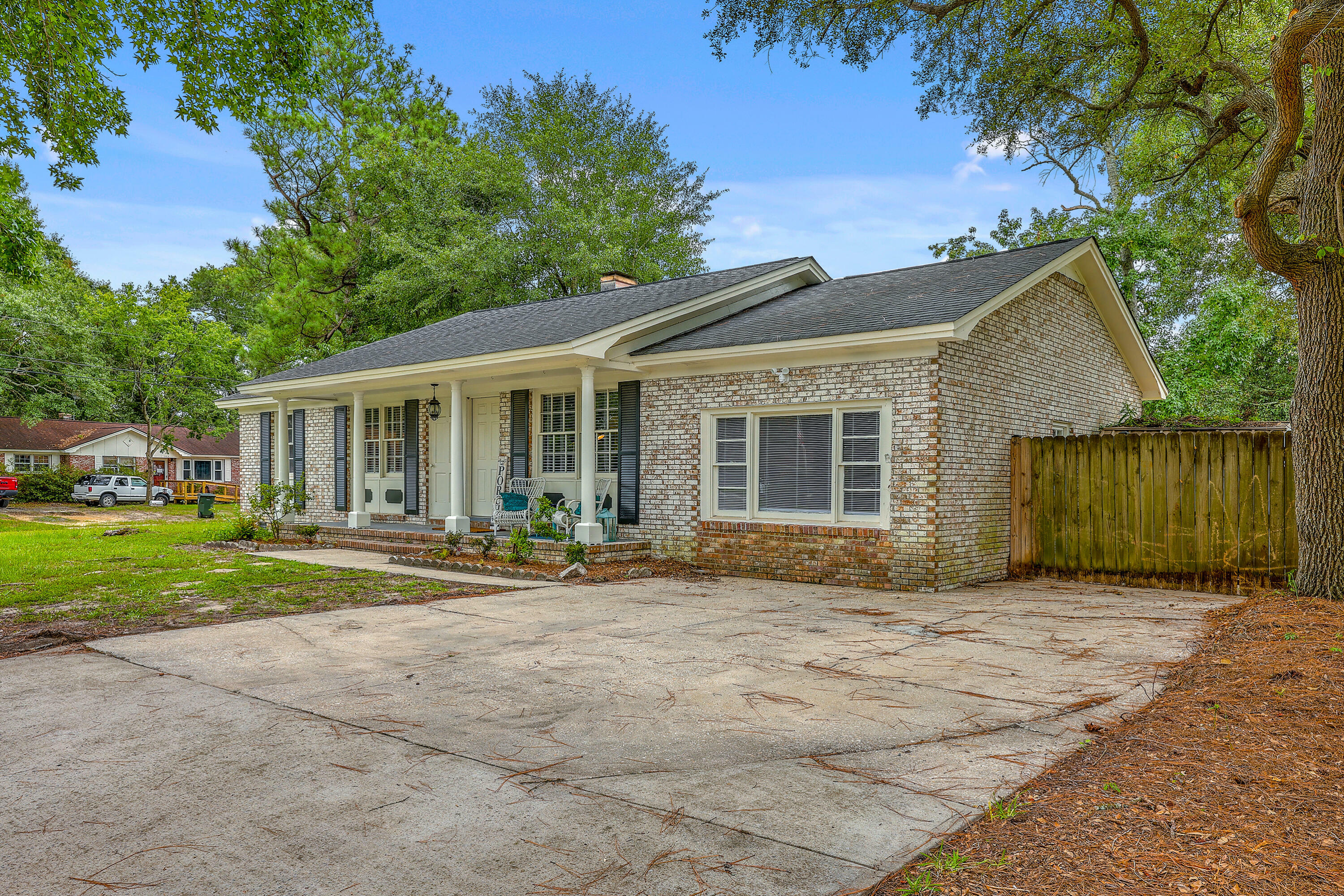 Property Photo:  129 Camelot Drive  SC 29445 