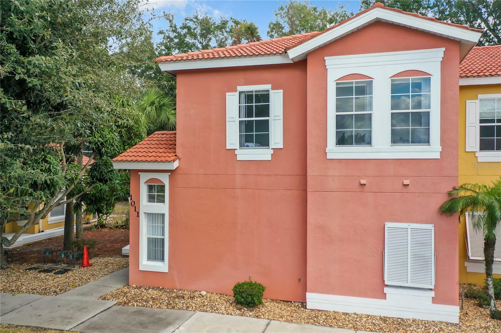 Property Photo:  1011 Park Ridge Circle  FL 34746 