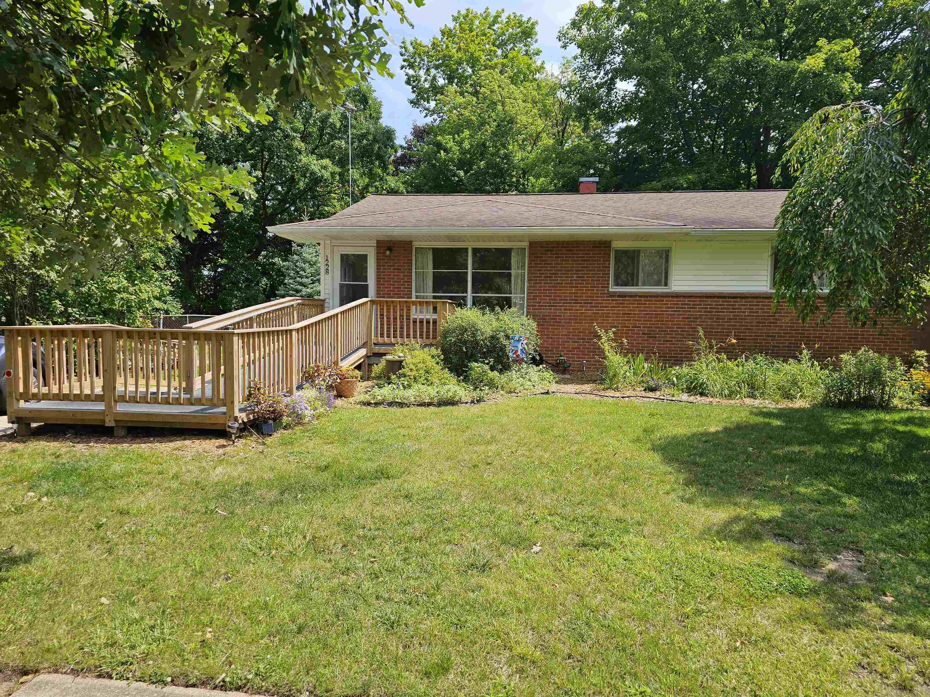 Property Photo:  1228 Orchard  MI 48867 