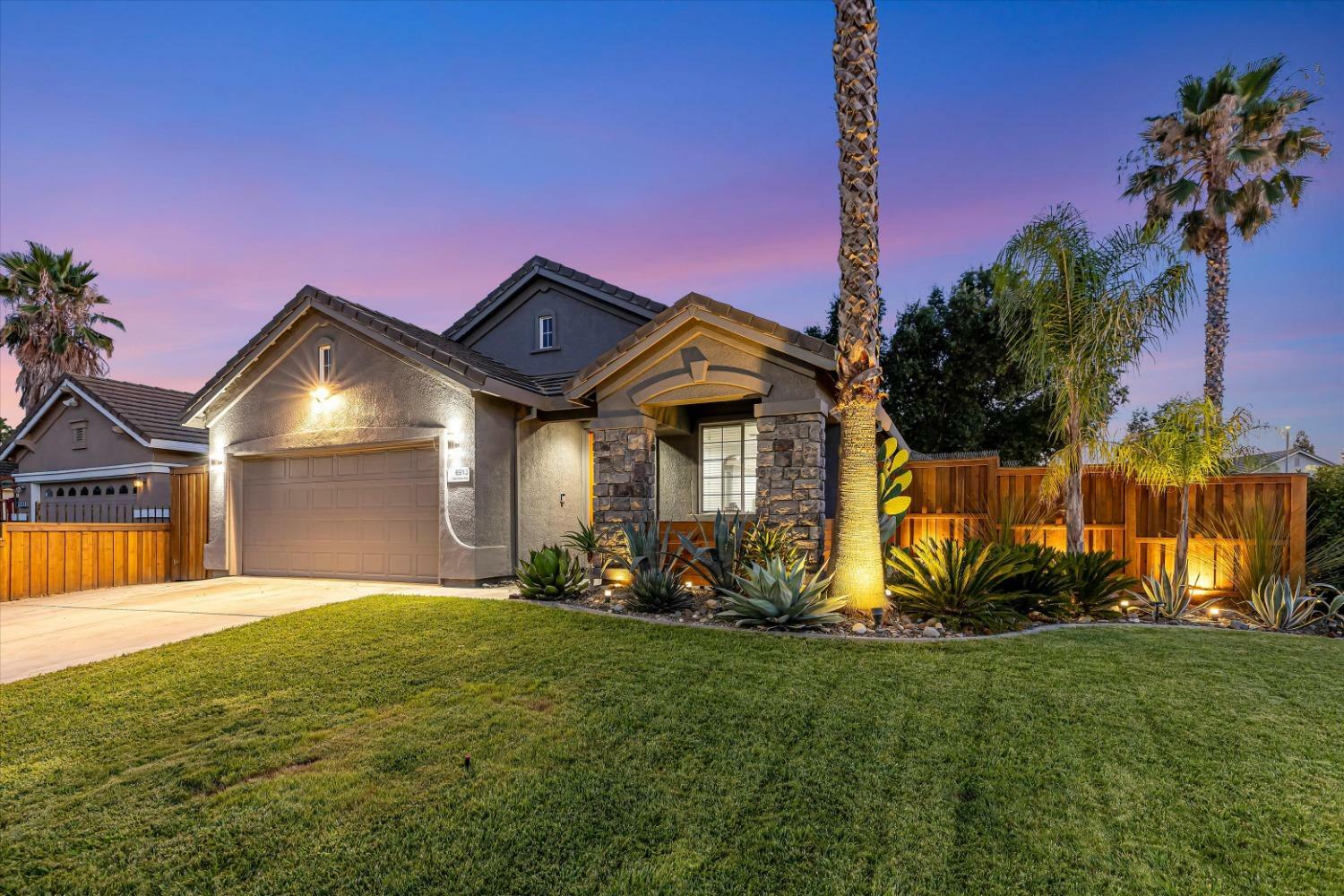 Property Photo:  6913 Gold Run Avenue  CA 95842 