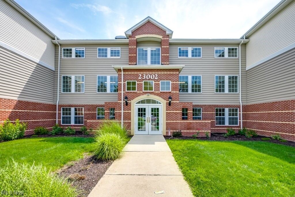 Property Photo:  23002 Chandlers Lane 232  OH 44138 