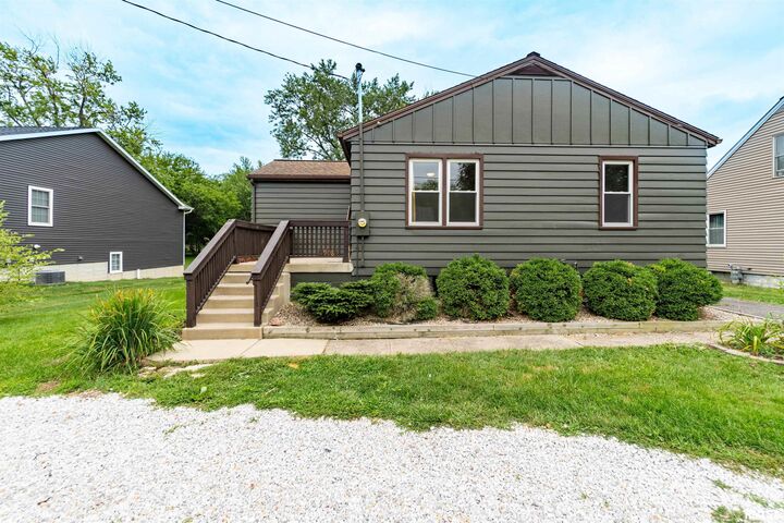 1908 W Blackberry Lane  Peoria IL 61615 photo