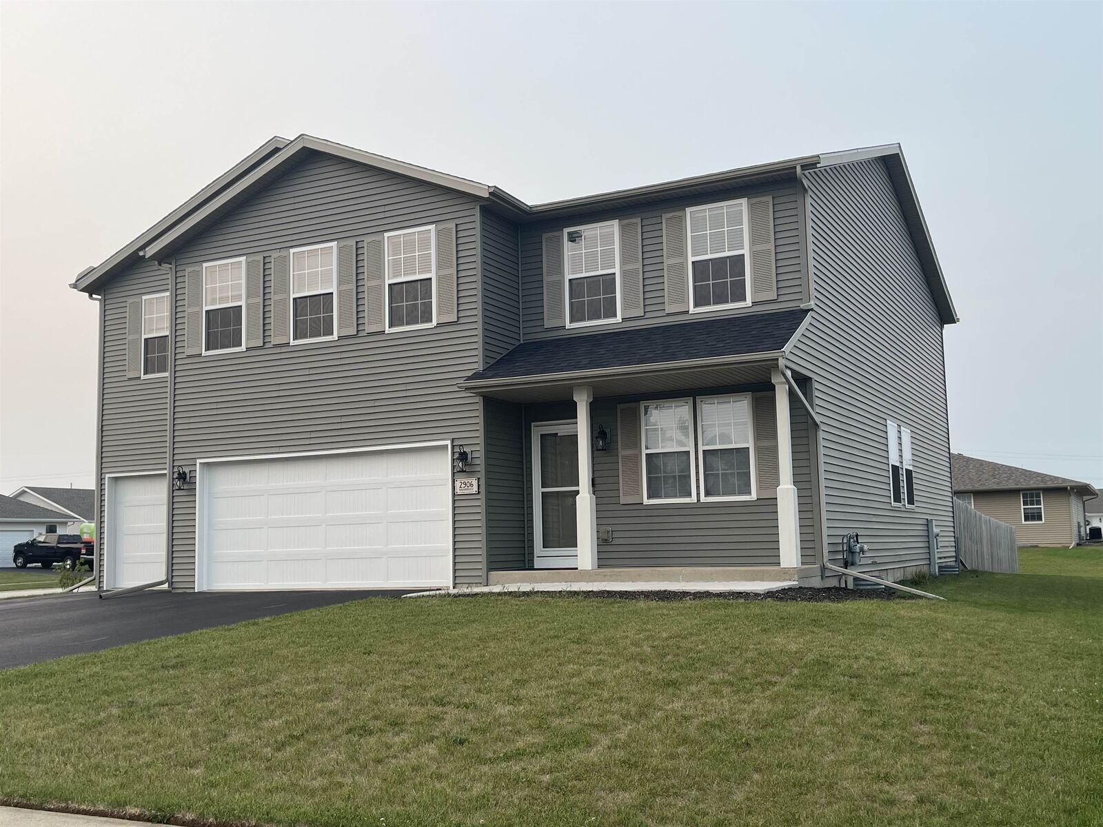 Property Photo:  2906 Vaughndale Drive  IL 61115 