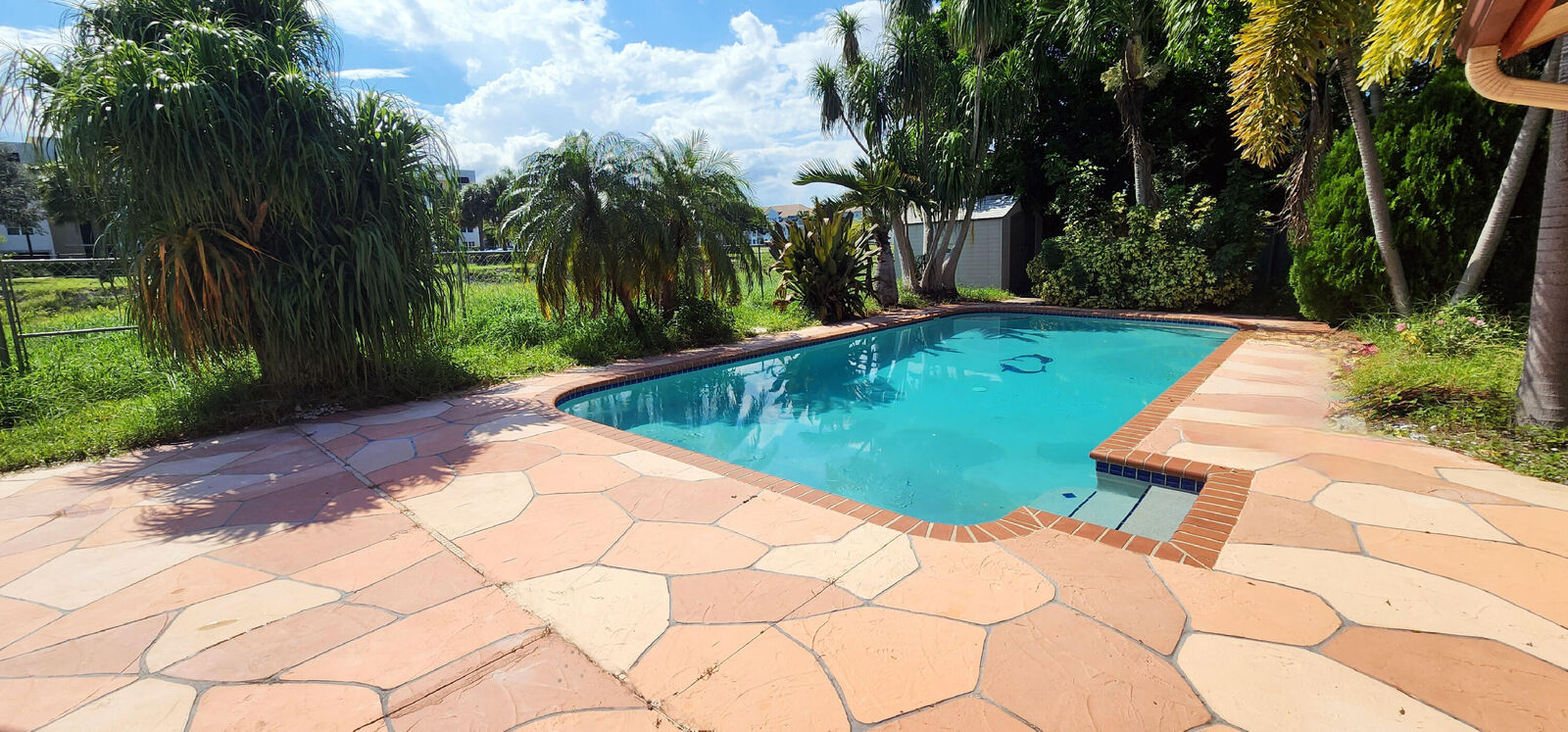 Property Photo:  1273 NW 11th Street  FL 33426 