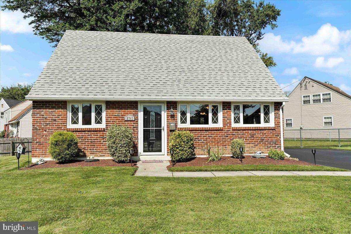 Property Photo:  2743 Armstrong Avenue  PA 19043 