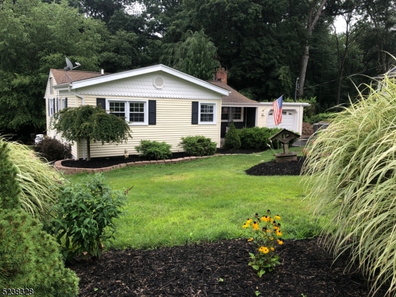 Property Photo: 76 Woodstone Rd NJ 07866