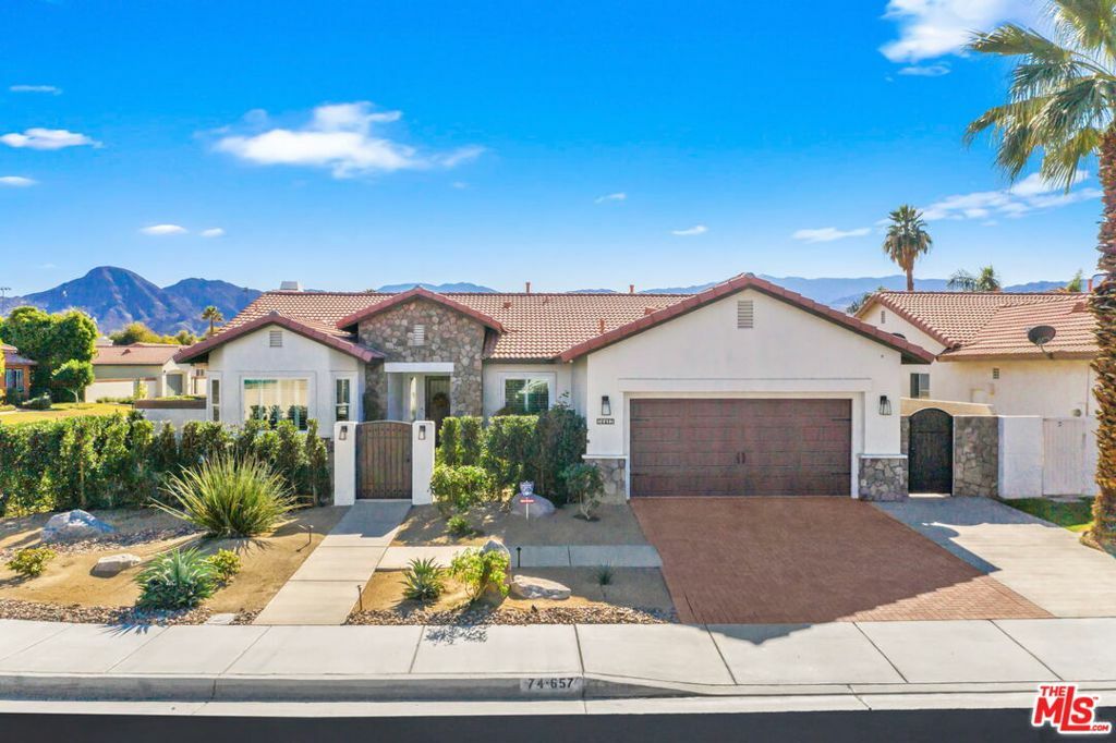 74657 Lavender Way  Palm Desert CA 92260 photo