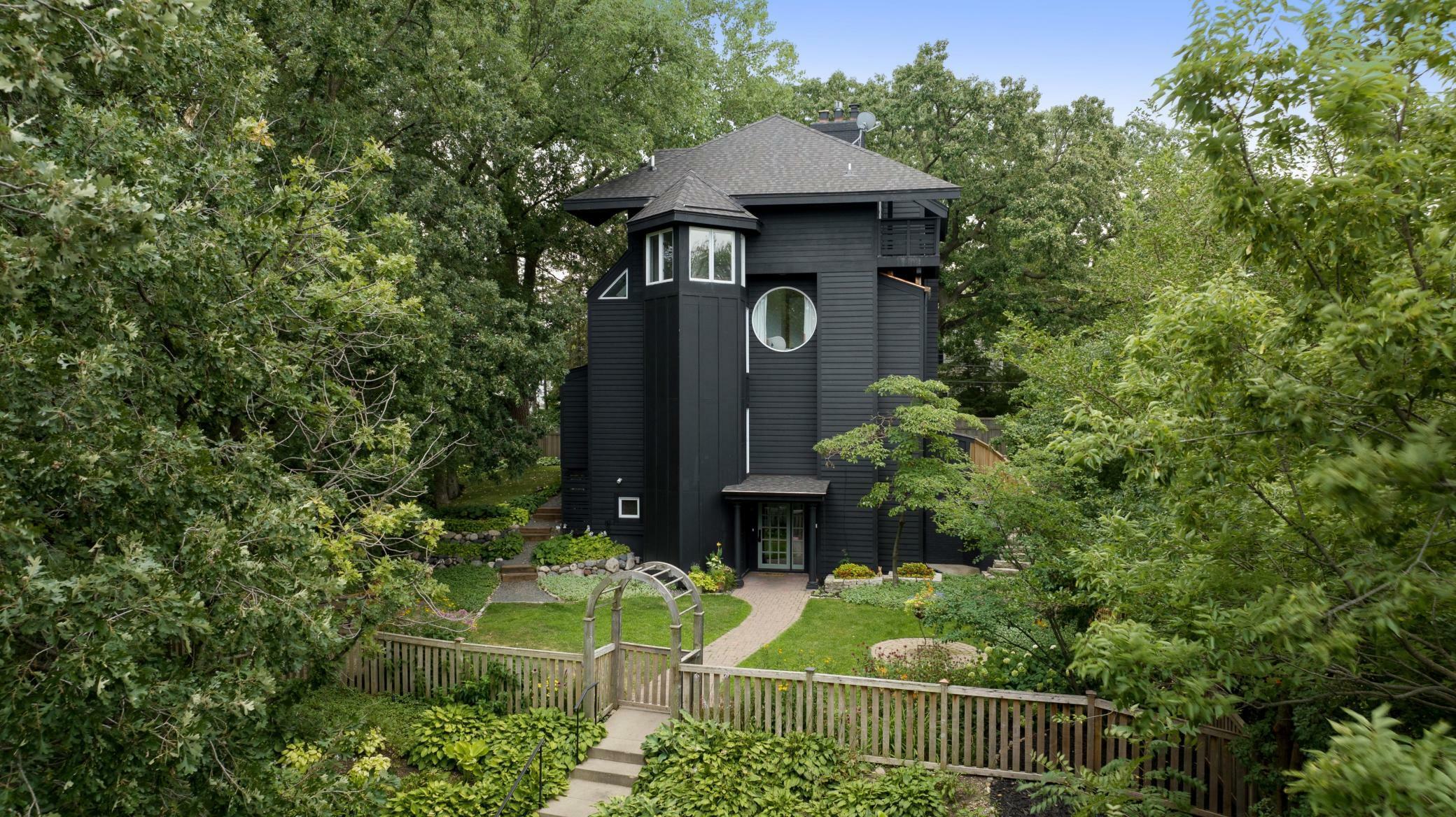 Property Photo: 2109 Ewing Avenue S MN 55416