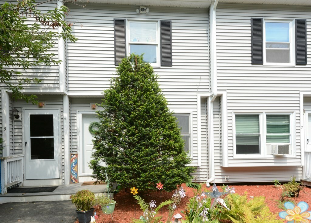 Property Photo:  17 Bixby Rd 6  MA 01562 