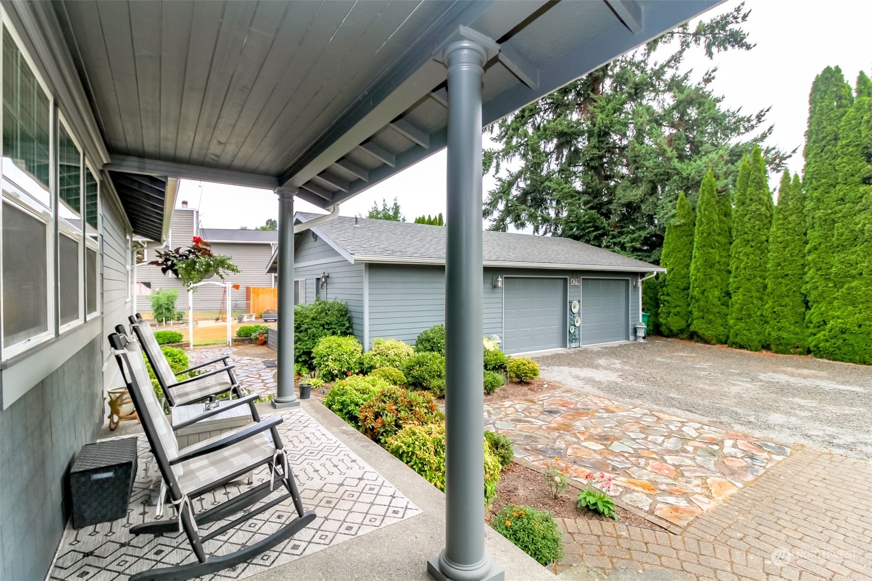 Property Photo: 429 4th Avenue SE WA 98047