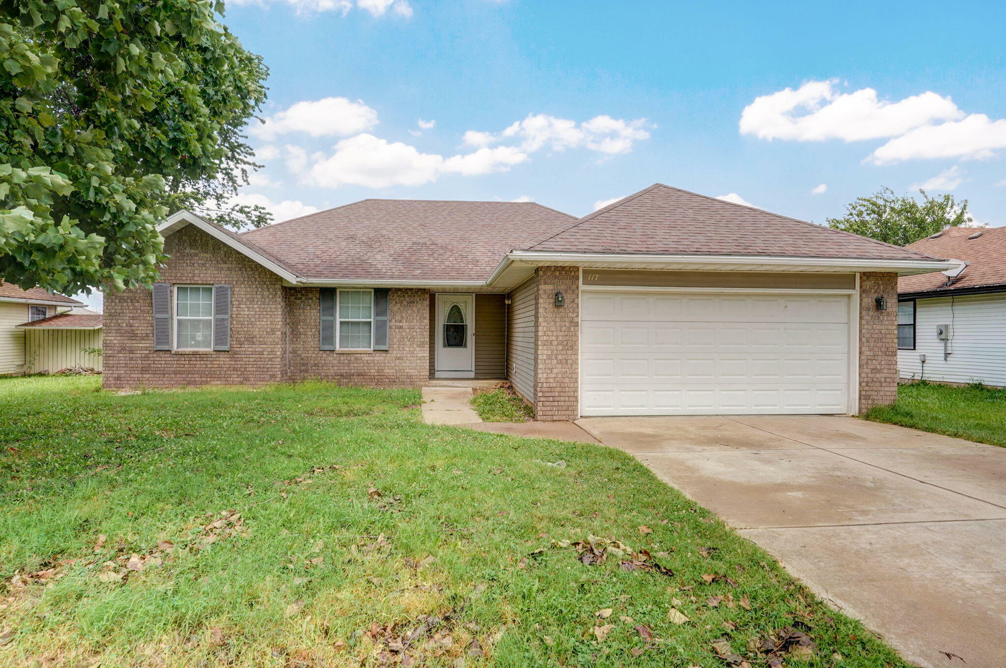Property Photo: 117 W Hunter Drive MO 65714