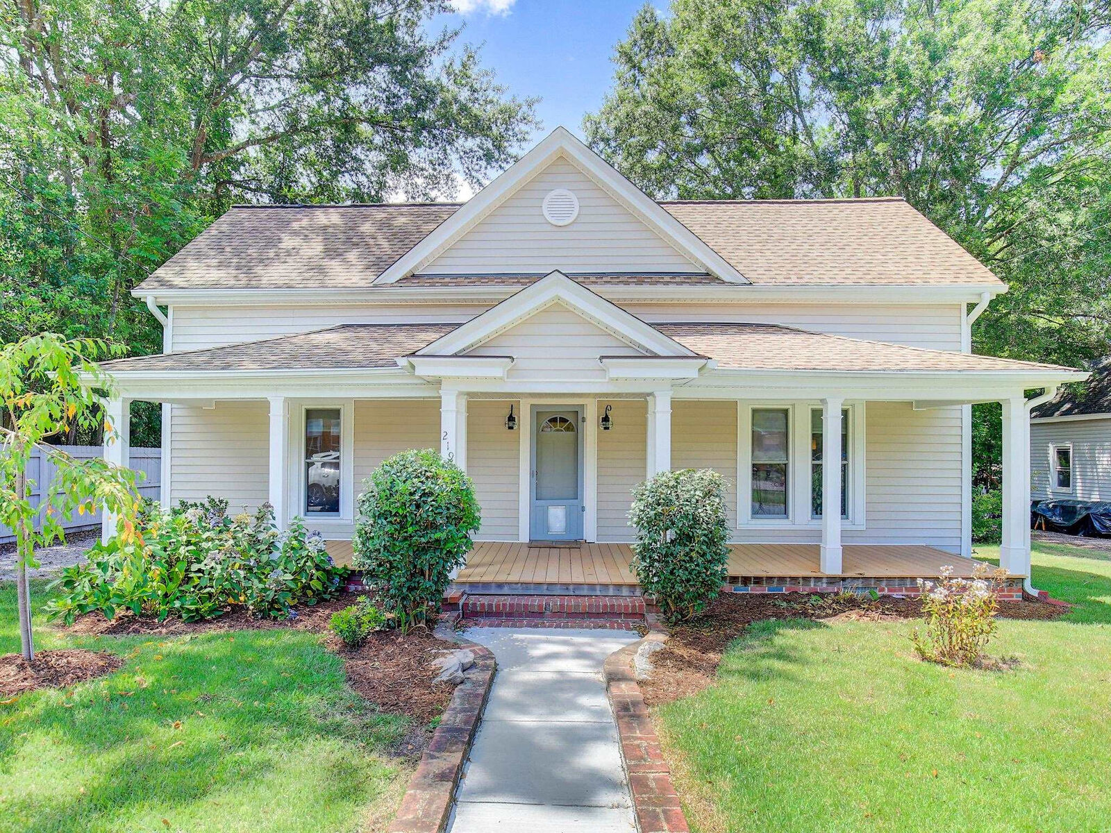 Property Photo:  219 N Main Street  NC 27591 
