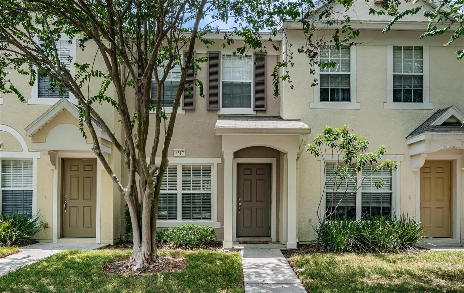 Property Photo: 4517 Kennewick Place FL 33578