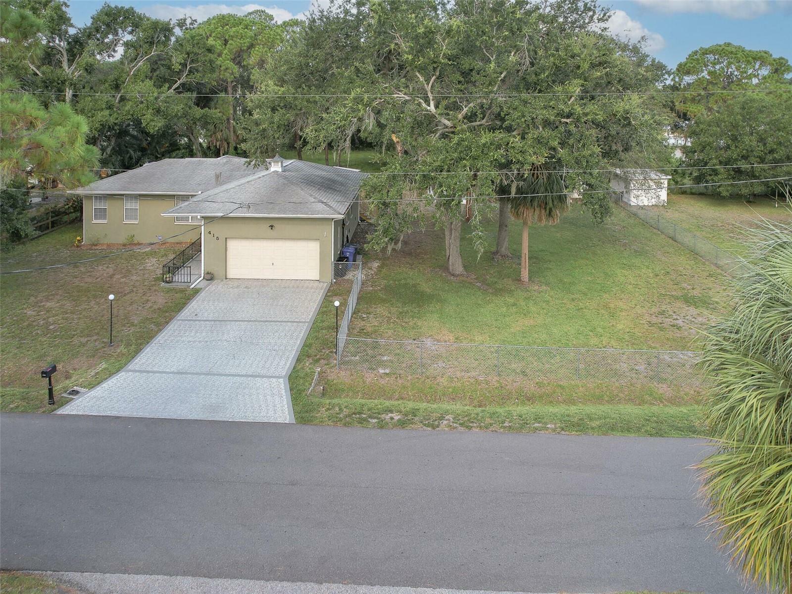 Property Photo:  415 10th Street SW  FL 33570 