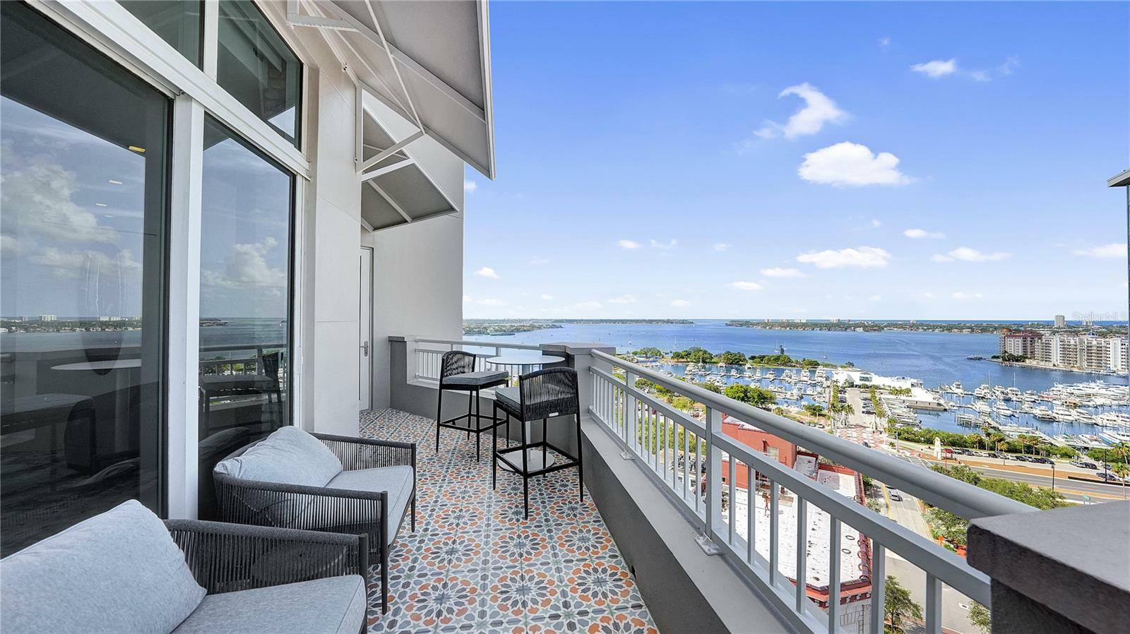 Property Photo: 1350 Main Street 1704 FL 34236