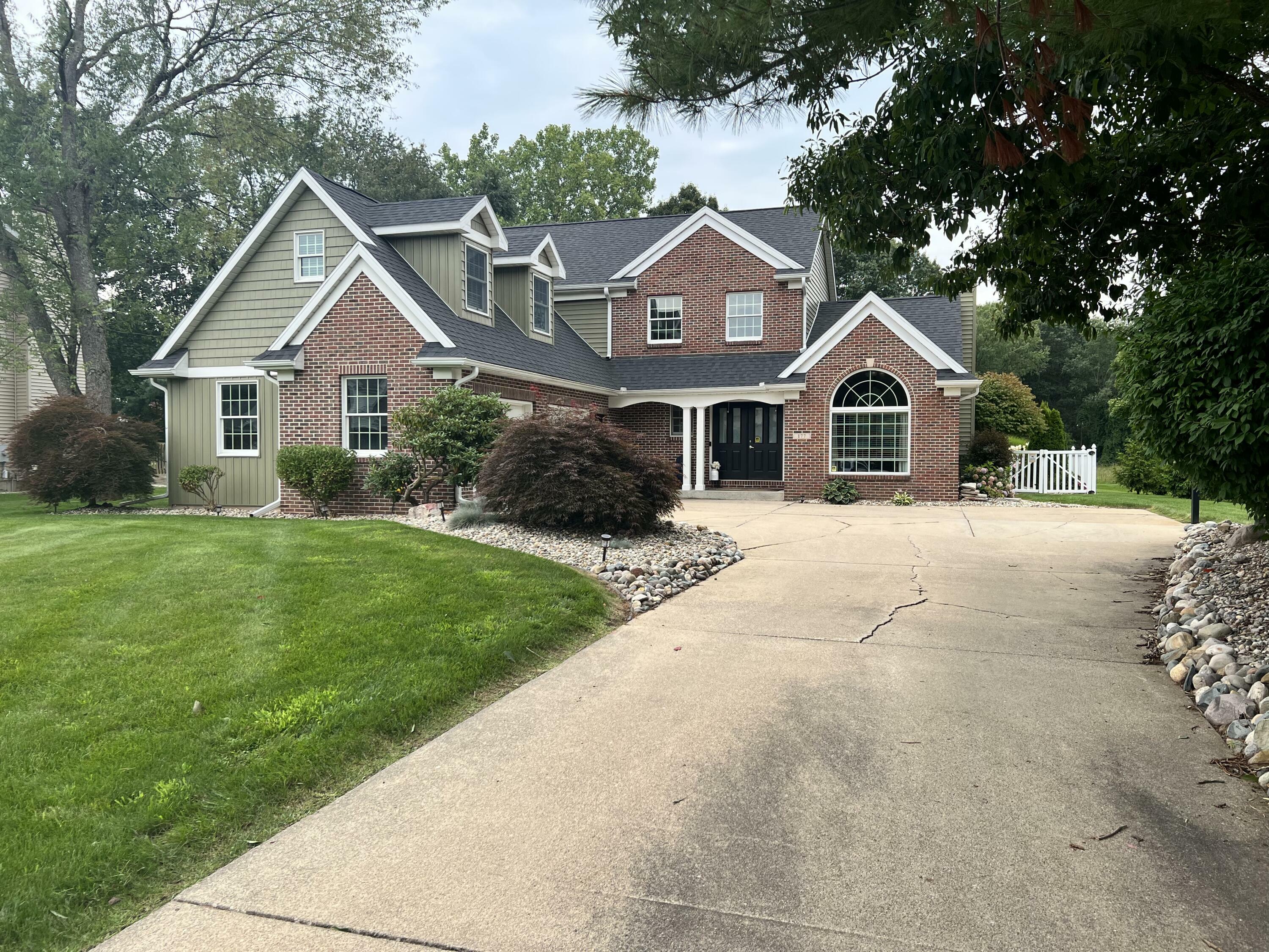 Property Photo:  177 Deer Path Lane  MI 49015 