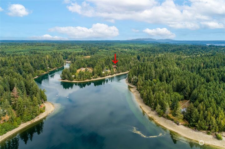 Home for sale in Grapeview 150 E Murray Road S, Grapeview, WA 98546