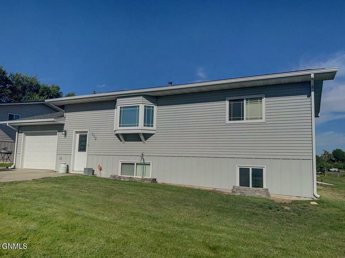 Property Photo:  112 7th Street SE  ND 58854 