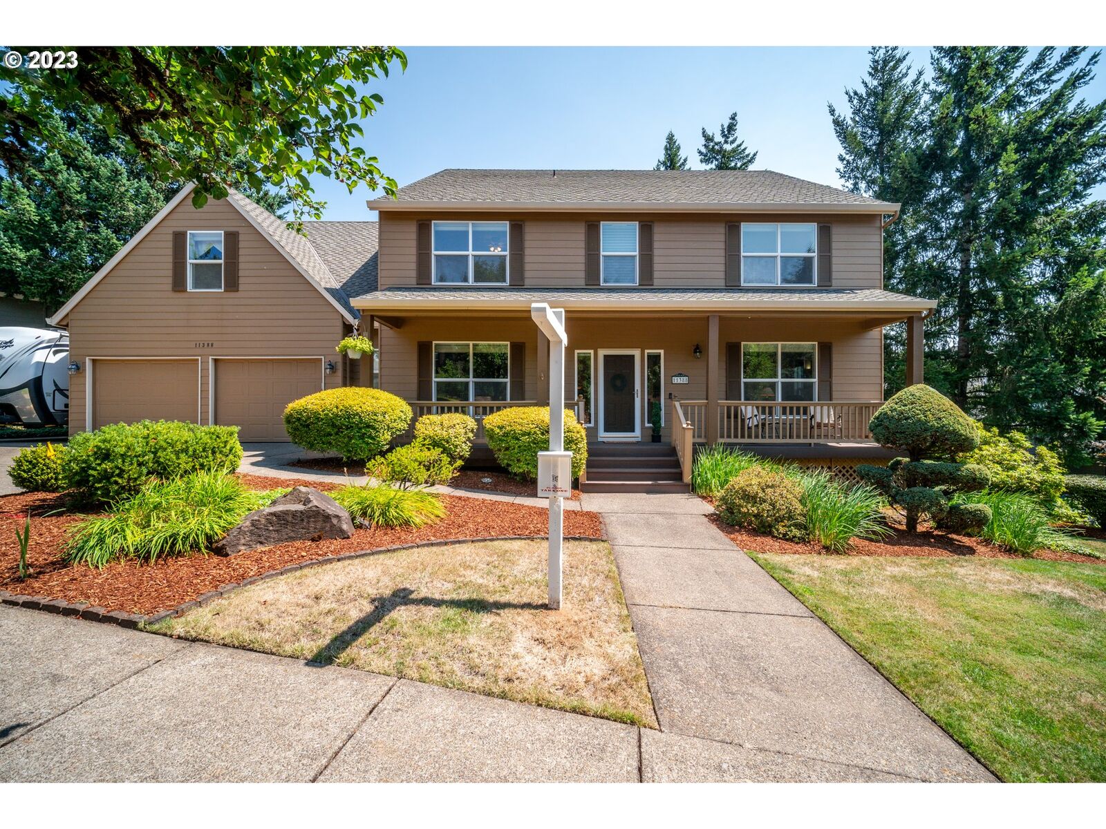 Property Photo:  11388 SE 121st Ct  OR 97086