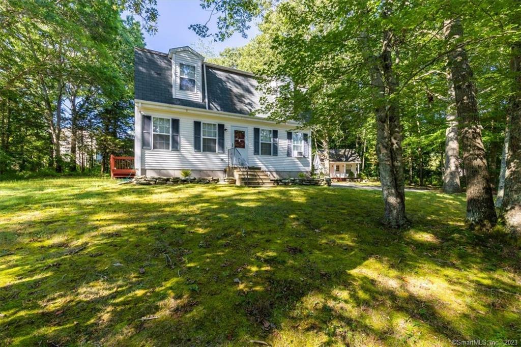 8 Pheasant Run Road  Stonington CT 06378 photo