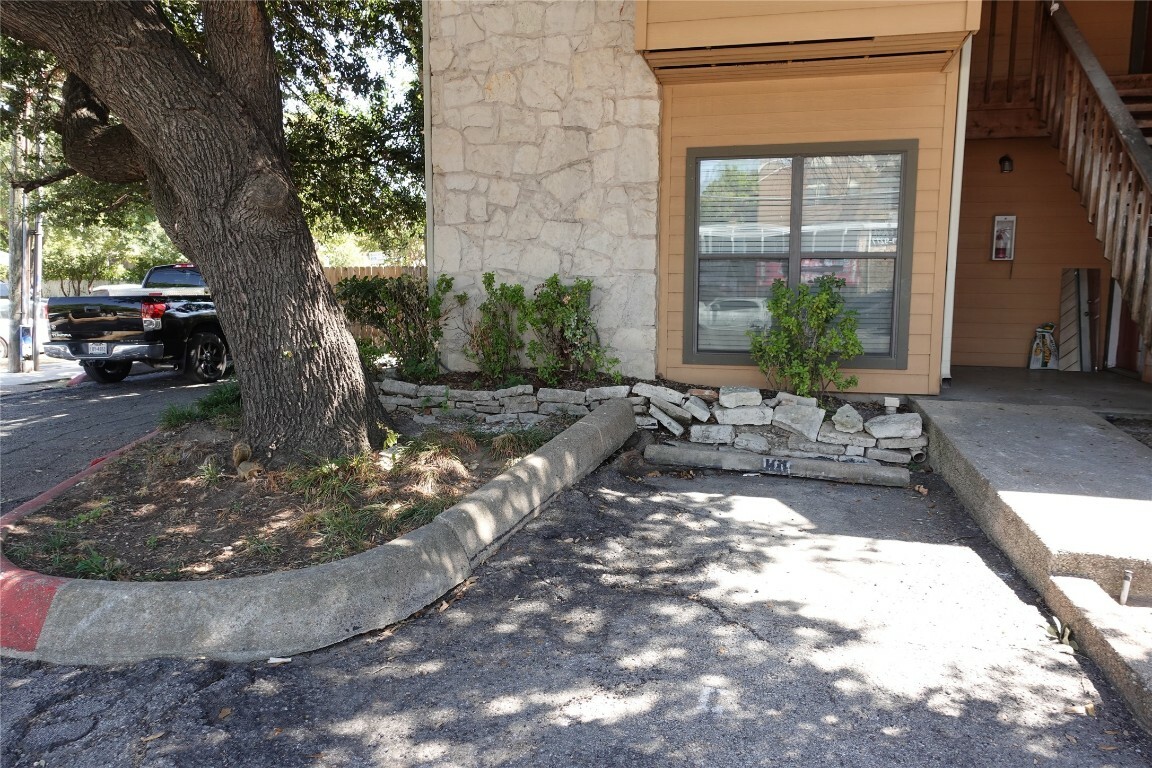 Property Photo:  2714 Nueces Street 101  TX 78705 