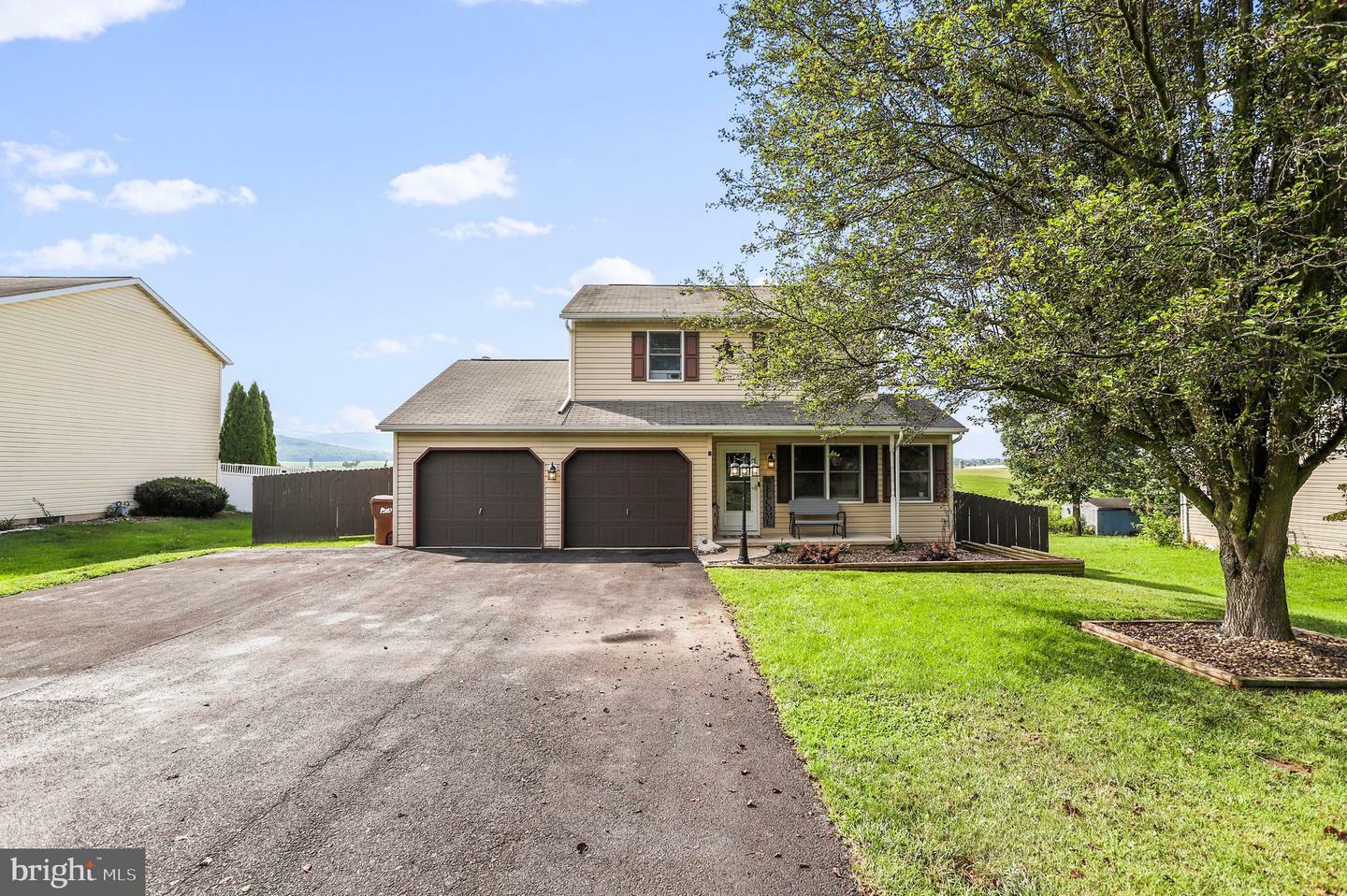 Property Photo:  206 Hickory Drive  PA 17222 